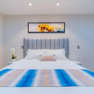 Alpine 4*, Christchurch New Zealand