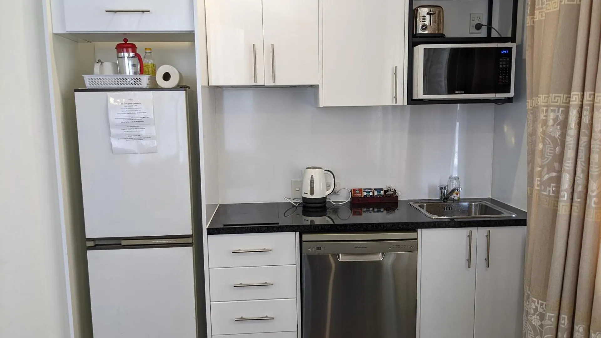 Wellington Cbd Apartment